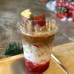 สตอเบอรี่ คอฟฟี่ ลาเต้