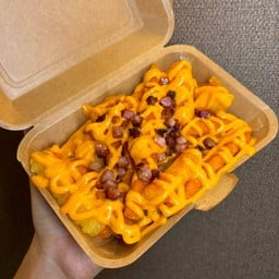 เฟรนฟรายหยัก-มันม่วง ราดชีสสส