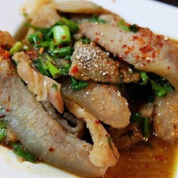 น้ำตกหมู