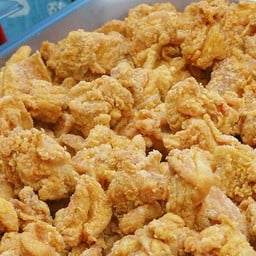 รวมมิตรของทอด-ลูกชิ้นทอด ซอย12