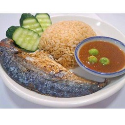 ข้าวกล้องน้ำพริกกะปิปลาทู (คลีน) Brown rice and Mackerel with Shimp paste Sauce.