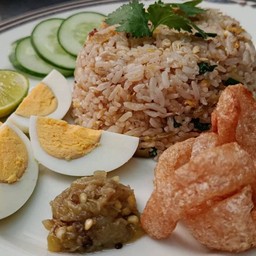 ข้าวผัดน้ำพริกหนุ่ม
