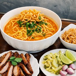 ข้าวซอยหมูทอดเชียงใหม่