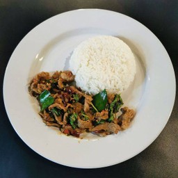 ข้าวกะเพราเนื้อริบอาย