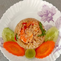 ข้าวผัดน้ำพริกกะปิกุ้งสด