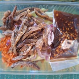 ร้านเอฟเอฟข้าวกะเพรา&ยำมะม่วงปลากรอบ