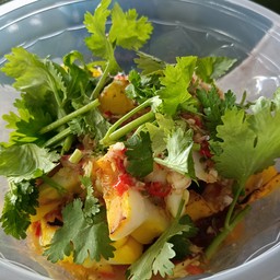 ปลาหมึกย่างน้ำจิ้มรสเด็ด