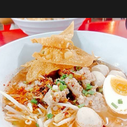 บะหมี่เกี๊ยวต้มยำ  สุทธิสาร