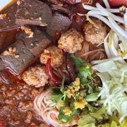 ป้อจายขายน้ำเงี้ยว