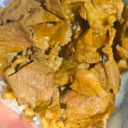 ข้าวหมูน้ำมันหอย