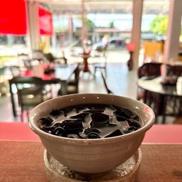 ปลาสมุทร ก๋วยเตี๋ยวลูกชิ้นปลา -