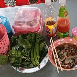 ร้านก๋วยเตี๋ยวหมูโบราณแม่และมัย