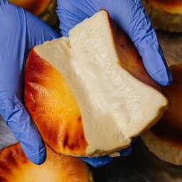 HOLIDAY PASTRY (ฮอลิเดย์ พาสทรี) Sukhumvit