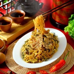 สุกี้แห้ง