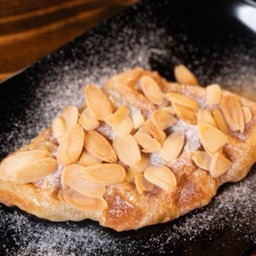 Almond Croffle