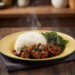 ข้าวกะเพราหมูตุ๋น Braised Pork