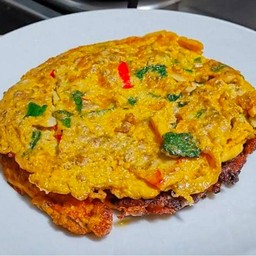 ไข่เจียว กะเพรา