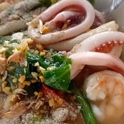 ราดหน้าทะเล