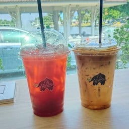 PunThai Coffee อาคารธูปะเตมีย์