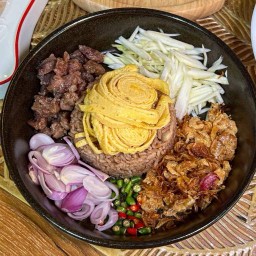 ข้าวคลุกกะปิ&สปาเกตตี้ by Cher cafe