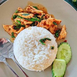 ข้าวกระเพราไก่