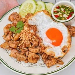 อาหารตามสั่ง (ครัวยายนิด)