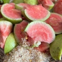 ริซต้าผลไม้สด/แหนมย่างเตาถ่าน ทุ่งรี