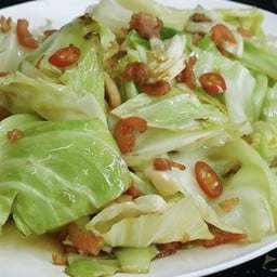 กะหล่ำผัดน้ำปลา