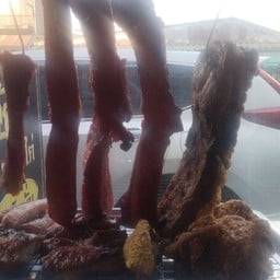 หมูแดง + หมูกรอบสับเป็นกับข้าว