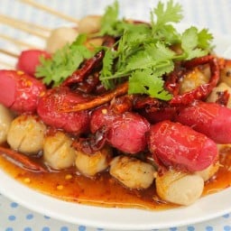 ลูกชิ้น&เกี๊ยวทอด น้ำจิ้มรสเด็ด