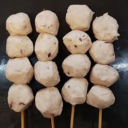 ลูกชิ้นทอด By น้องก้าว