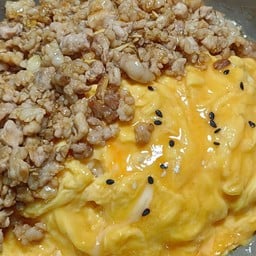 ข้าวไข่ข้น&สุกี้แห้ง ไข่ข้น ครัวมุลิลา