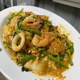 สุกี้แห้ง