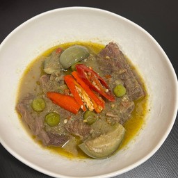 แกงเขียวหวานเนื้อ