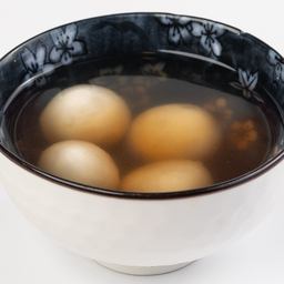 บัวลอยน้ำขิงBlack Sesame Dumpling in Ginger Tea.