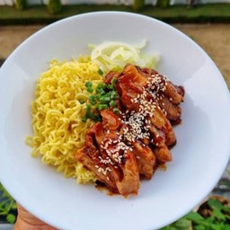 มาม่าแห้ง ไก่ย่าง ซอสเทริยากิ