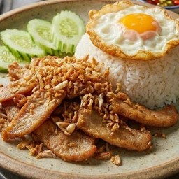 ชอบแดก หมูกระเทียม