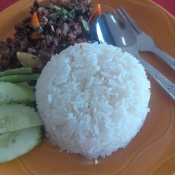 เนื้อผัดยิ่หร่า