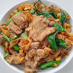 ผัดซีอิ้วหมูชิ้น