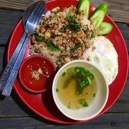 เบียแก้ว ปลาเผา อาหารตามสั่ง