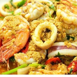 ทะเลผัดผงกะหรี่