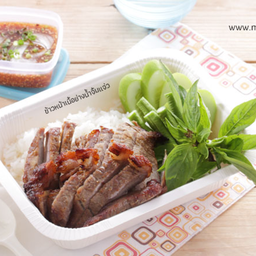 ข้าวหน้าเนื้อย่างจิ้มแจ่ว