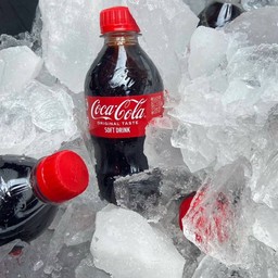 โค้กแช่เย็นเจี๊ยบบบ!!