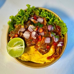 ข้าวไข่ข้นกินกับเฟิร์น