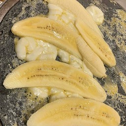 แป้งชาโคล เนยถั่ว  กล้วยหอม ชีสสส