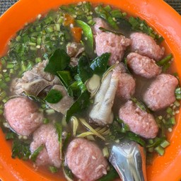 ซุปเปอร์รวม 3 อย่าง(ตีนไก่+กระดูกหมู+หมูเด้ง)