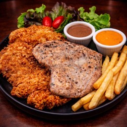 สเต็กอกไก่ทอด + อกไก่ย่าง