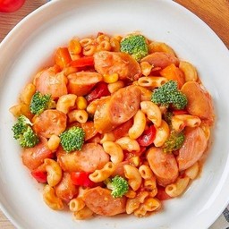 มักกะโรนี ผัดซอสมะเขือเทศ