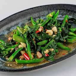 คะน้าปลาเค็มStired Fried Chinese Broccoli with Salted Fish.