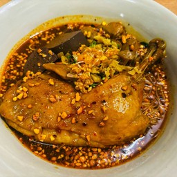 เกาเหลายกน่องต้มยำ (ต้มยำน้ำตุ๋น)